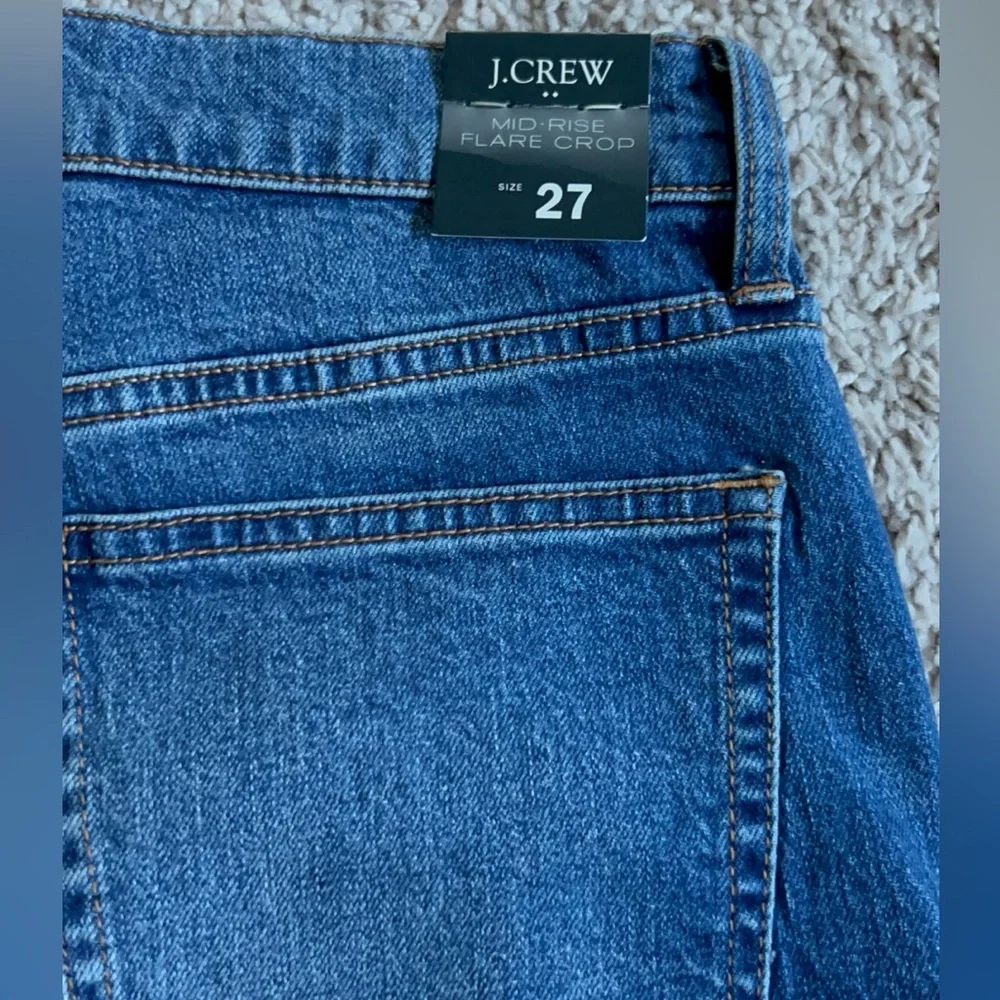 NWT J.Crew Mid Rise Flare Crop Jeans - Picture 7 of 11